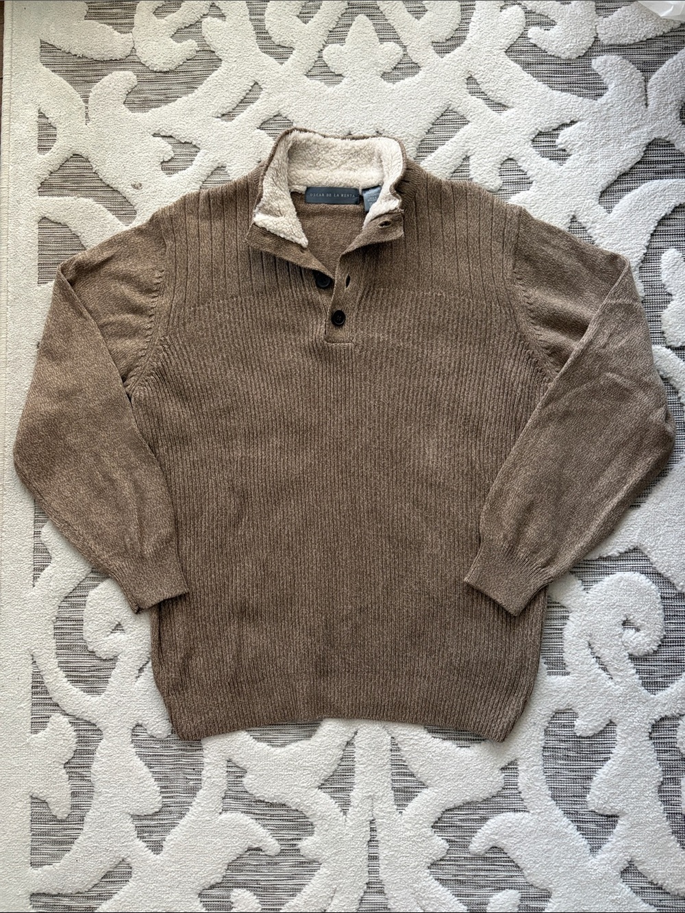 Oscar de la Renta Men's Brown Sweater with Sherpa Collar